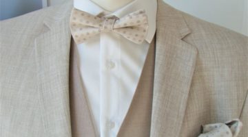 Le costume Di Lorenzo et Nœud papillon beige chez Yves Habilleur Gasoline à Couëron près de Nantes